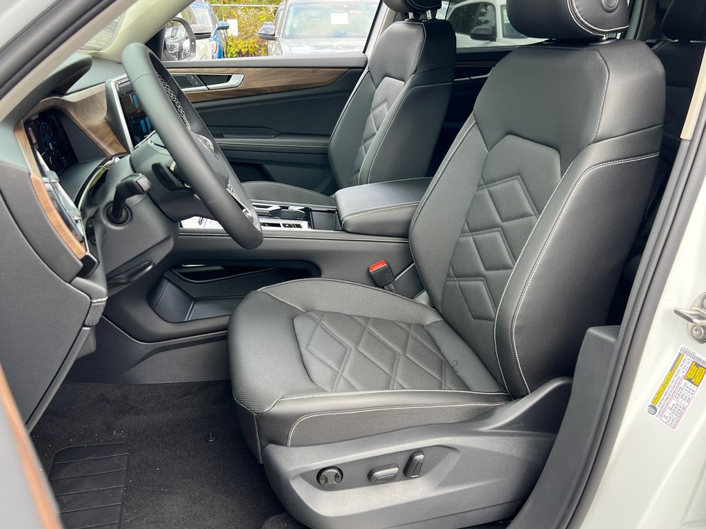 2026 Volkswagen Atlas SE w/Tech - Photo 18