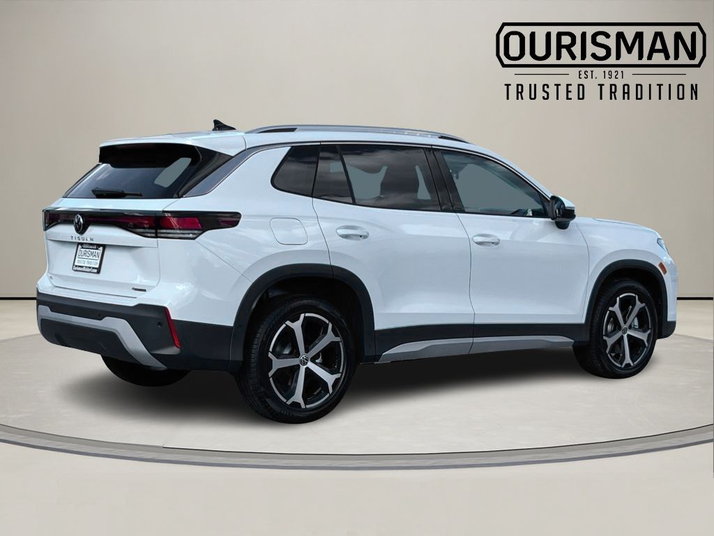 2025 Volkswagen Tiguan SE photo 3