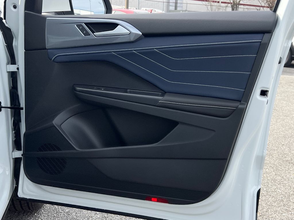 2026 Volkswagen Taos SEL - Photo 8