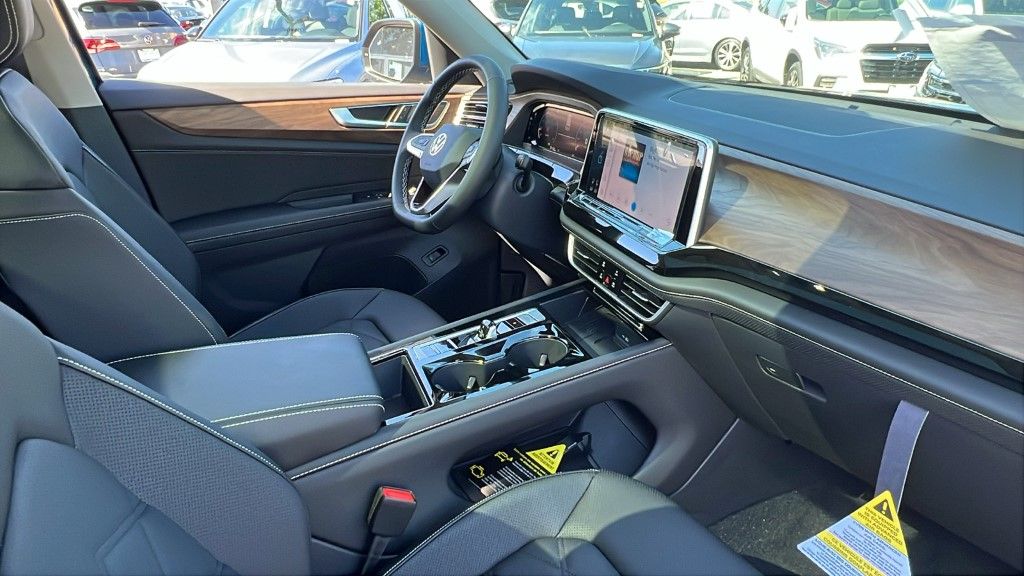 2026 Volkswagen Atlas SE w/Tech - Photo 9