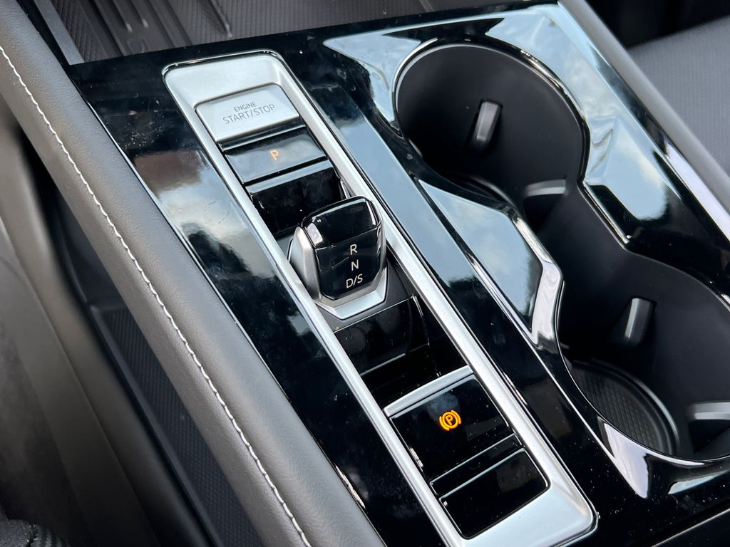 2026 Volkswagen Atlas Cross Sport SE w/Tech - Photo 28