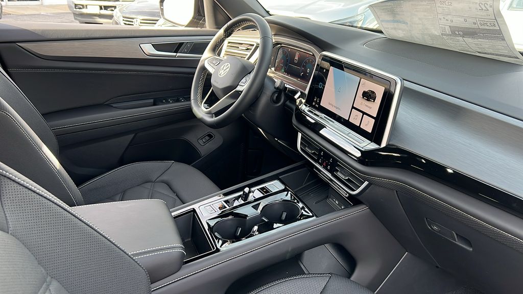 2026 Volkswagen Atlas Cross Sport SE w/Tech - Photo 10