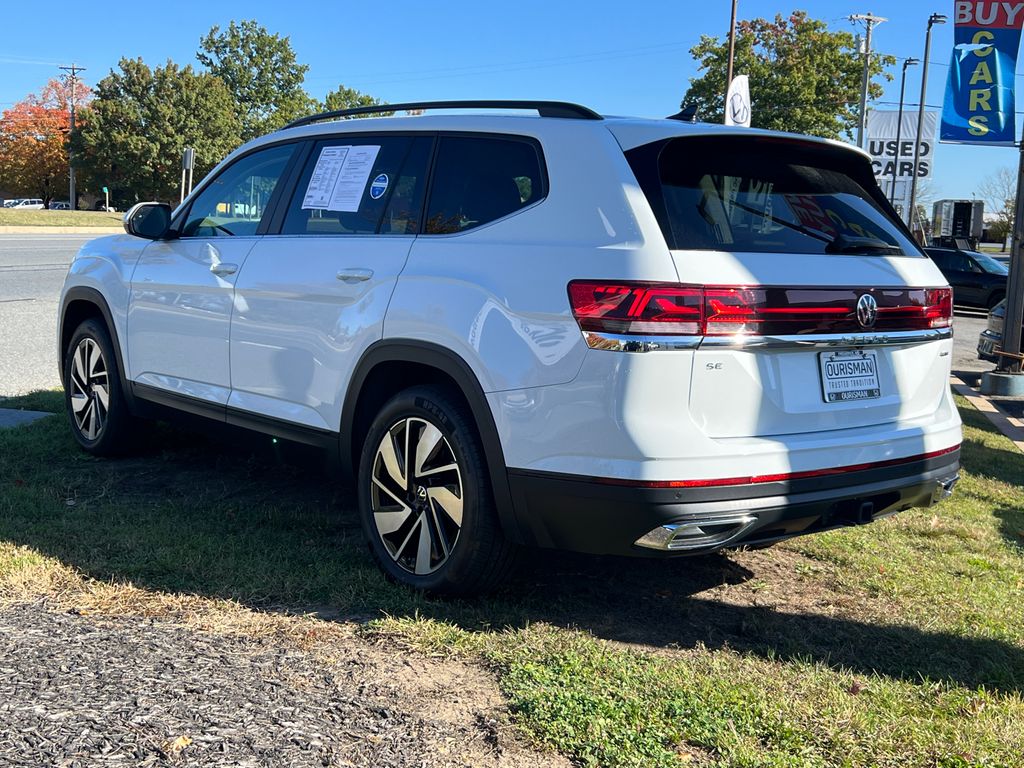 2024 Volkswagen Atlas SE Technology photo 2