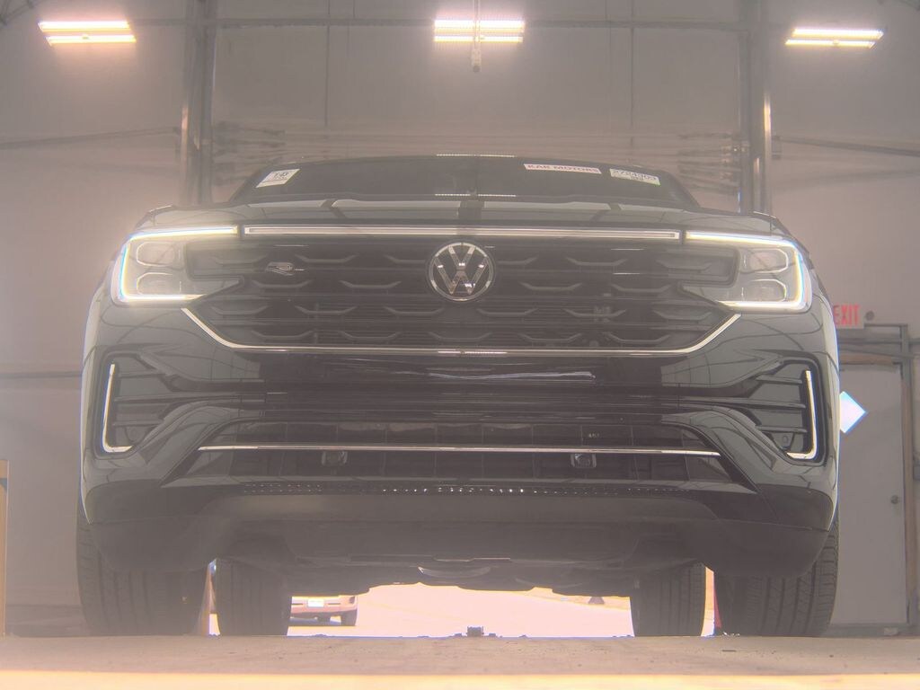 Used 2024 Volkswagen Atlas Cross Sport 2.0T SEL R-Line SUV