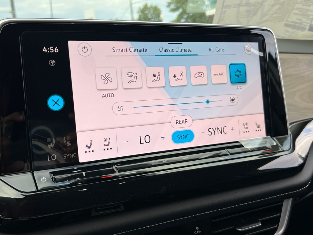 2026 Volkswagen Atlas SE w/Tech - Photo 23