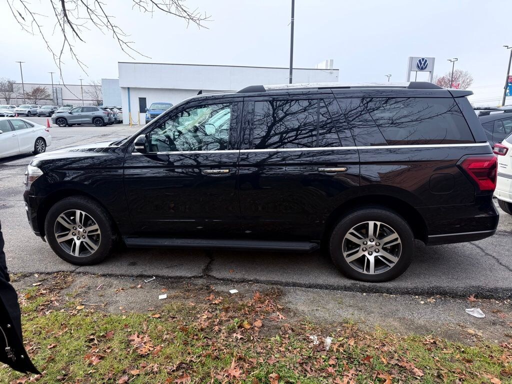Used 2024 Ford Expedition Limited SUV