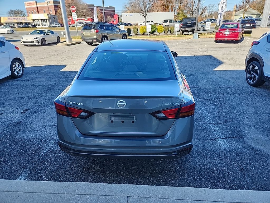 2022 Nissan Altima 2.5 S photo 4