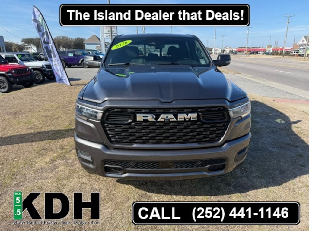 New 2026 Ram 1500 BIG HORN CREW CAB 4X4 5'7 BOX Pickup
