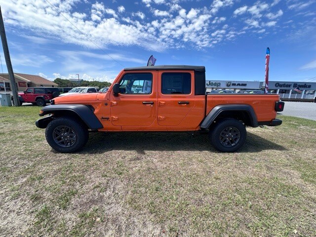 2025 Jeep Gladiator Sport S photo 4