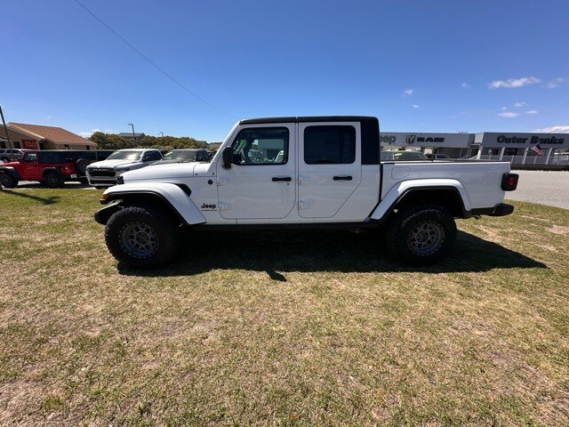 2025 Jeep Gladiator Sport S photo 4