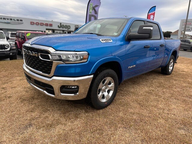 2025 Ram 1500 Big Horn photo 3