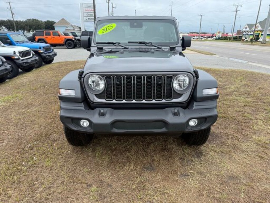 New 2025 Jeep Wrangler 4-DOOR SPORT S Sport Utility