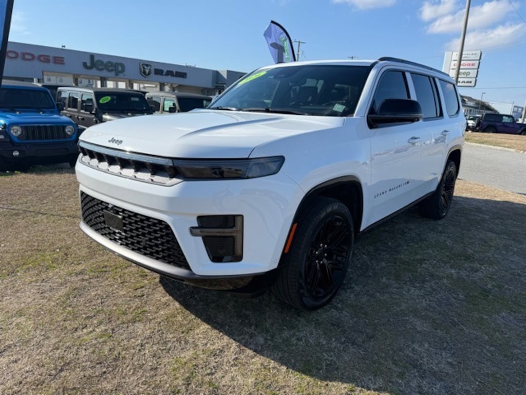 New 2026 Jeep Grand Wagoneer LIMITED RESERVE 4X4 Sport Utility