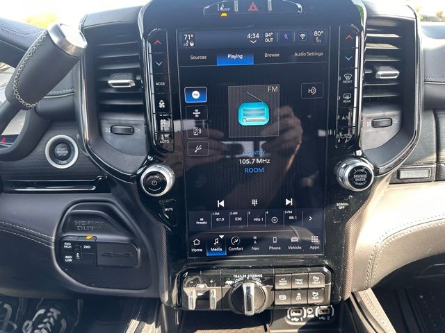 2024 RAM Ram 2500 Pickup Laramie Limited - Photo 19