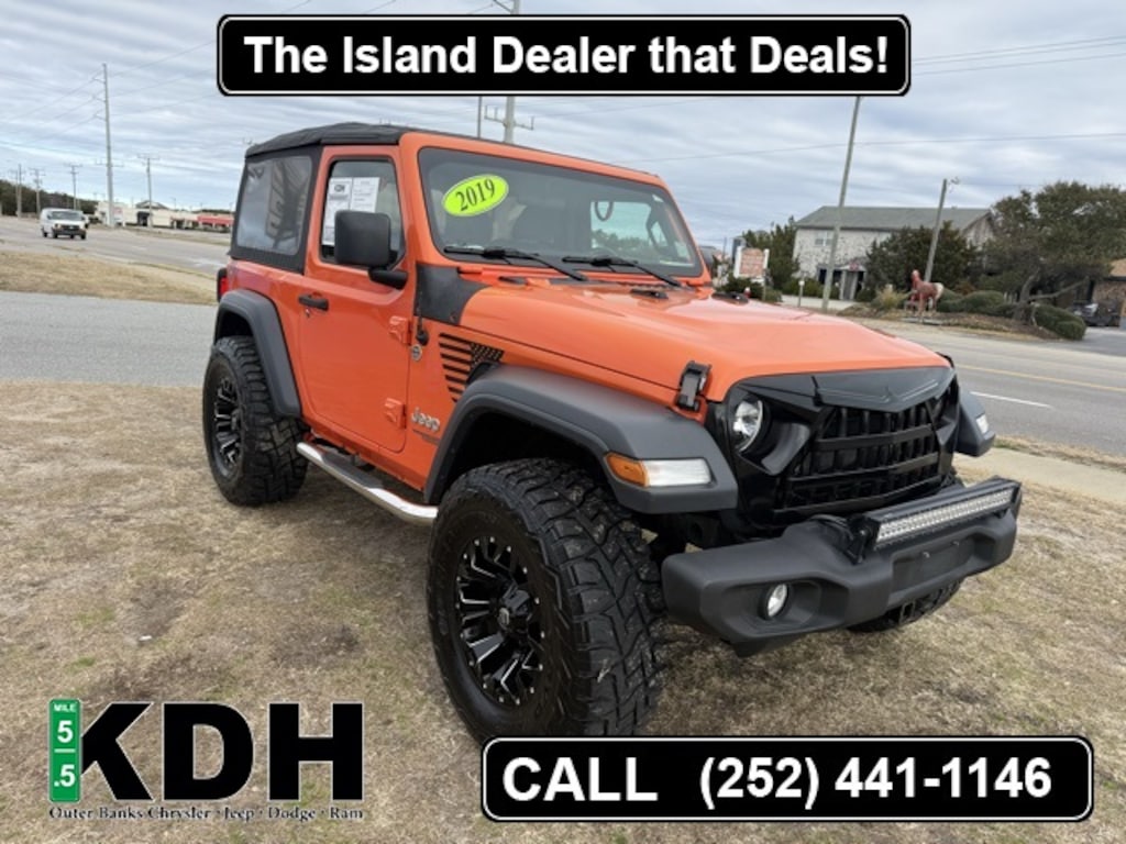 Used 2019 Jeep Wrangler Sport S SUV