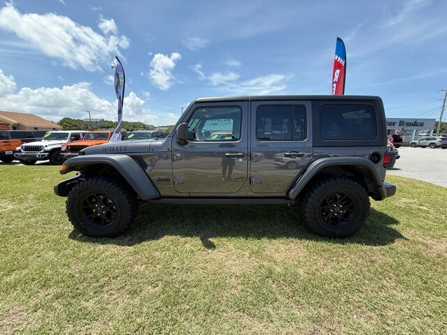 2024 Jeep Wrangler Willys photo 4