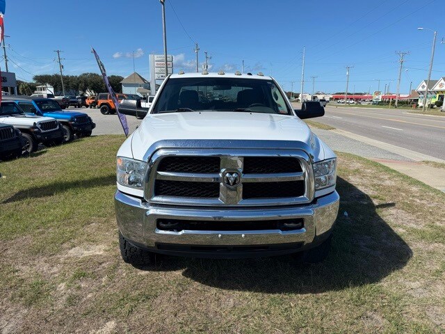 2017 Ram 3500 Tradesman photo 2