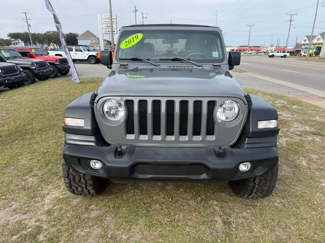 2019 Jeep Wrangler Sport S photo 2