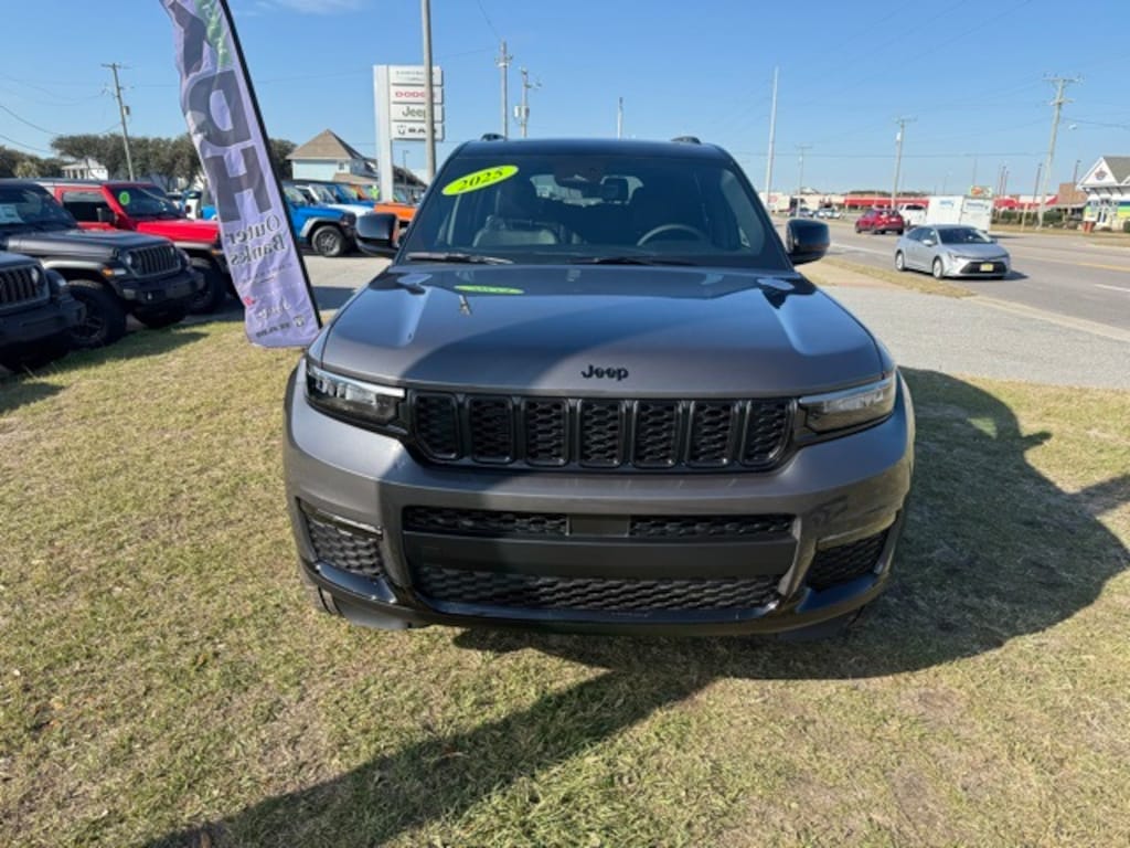 New 2025 Jeep Grand Cherokee L LIMITED 4X4 Sport Utility