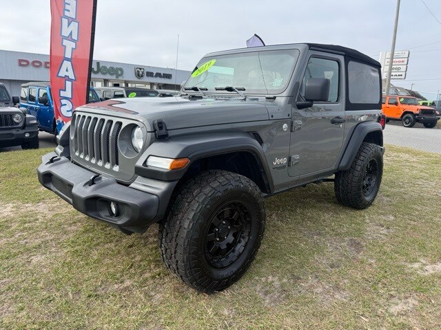 2019 Jeep Wrangler Sport S photo 3