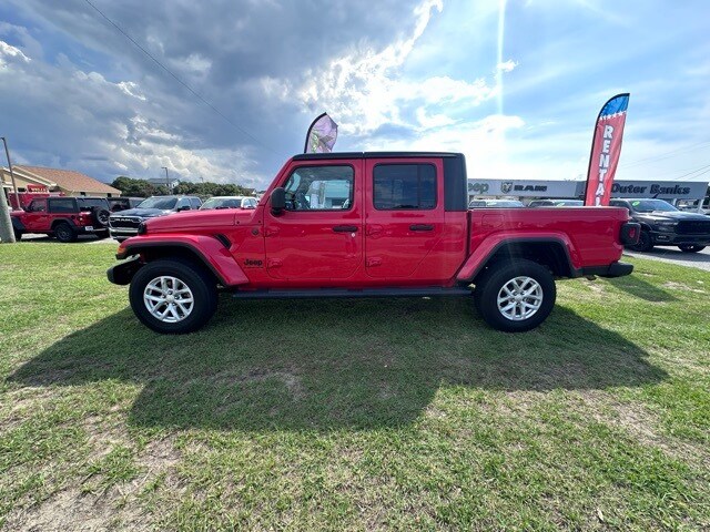 2023 Jeep Gladiator Sport photo 4