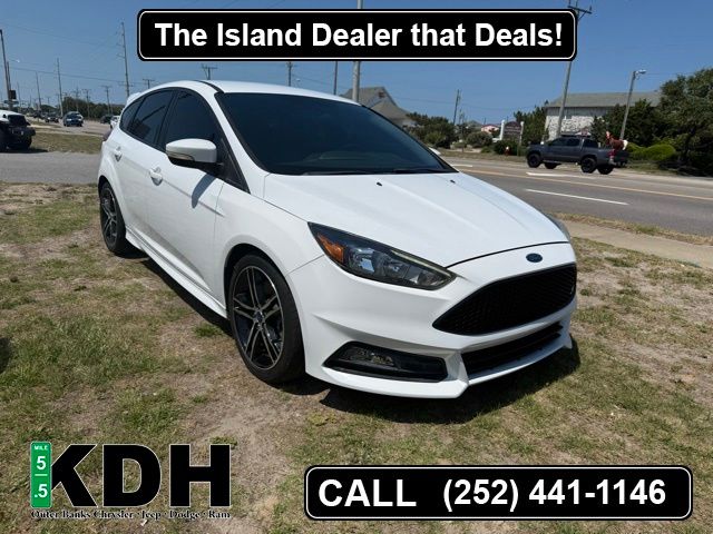 2018 Ford Focus Hatch ST's photo