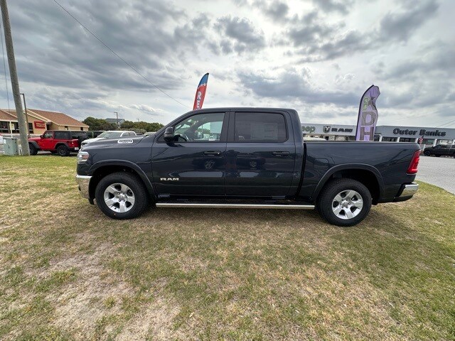 2025 Ram 1500 Big Horn photo 3