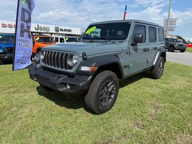 2025 Jeep Wrangler Sport S photo 3