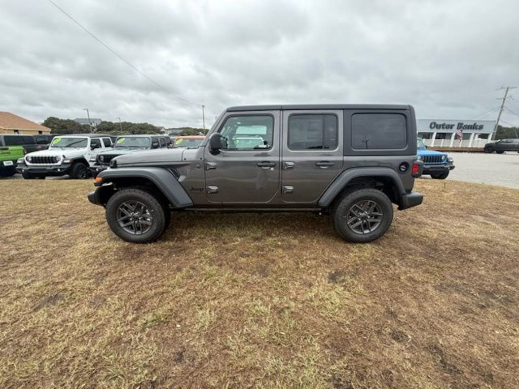New 2025 Jeep Wrangler 4-DOOR SPORT S Sport Utility