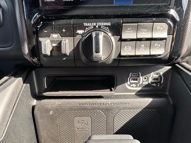 2024 RAM Ram 2500 Pickup Laramie Limited - Photo 25