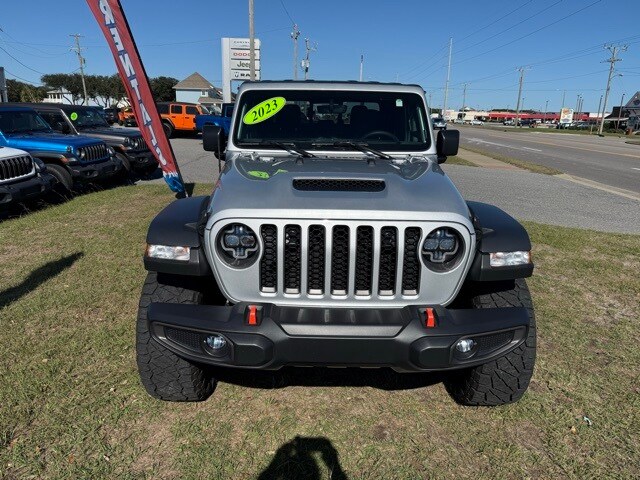 2023 Jeep Gladiator Mojave photo 2