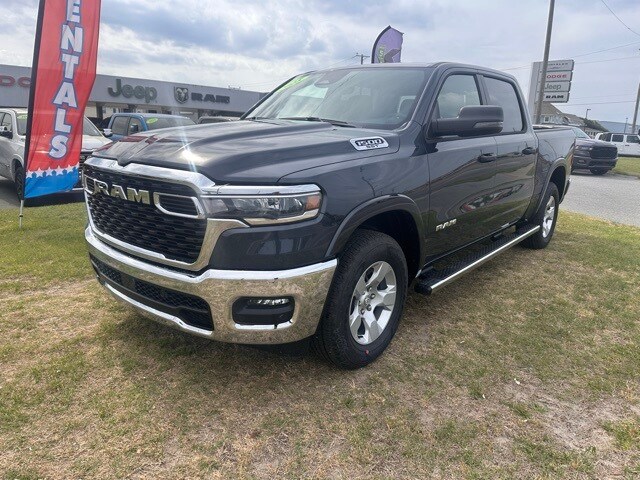 2025 Ram 1500 Big Horn photo 2