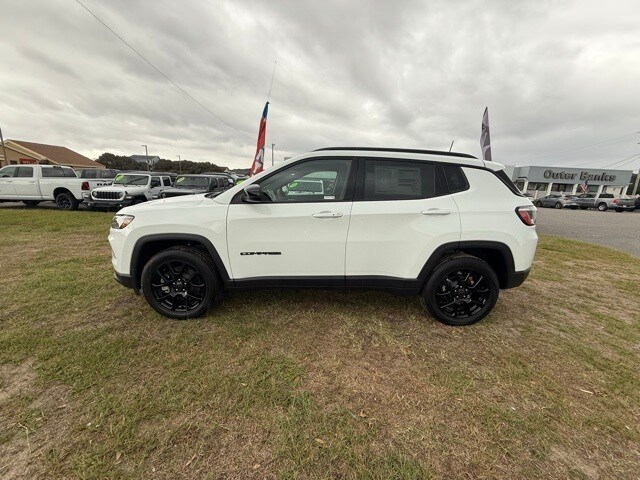 2026 Jeep Compass Latitude Altitude photo 4