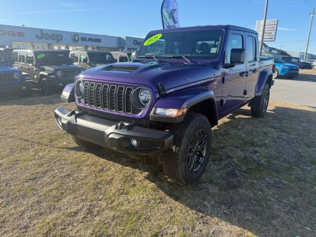 New 2026 Jeep Gladiator SPORT S 4X4 Pickup