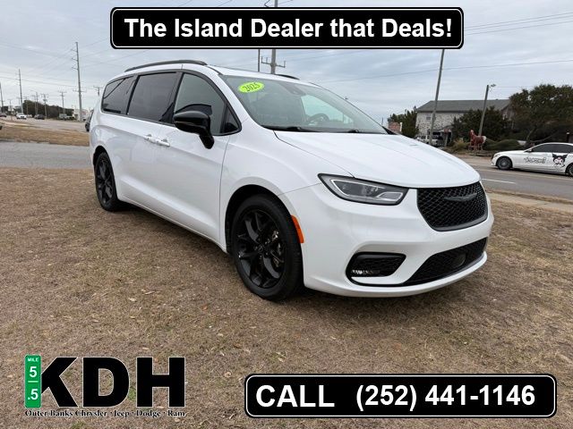 2025 Chrysler Pacifica Minivan/Van 