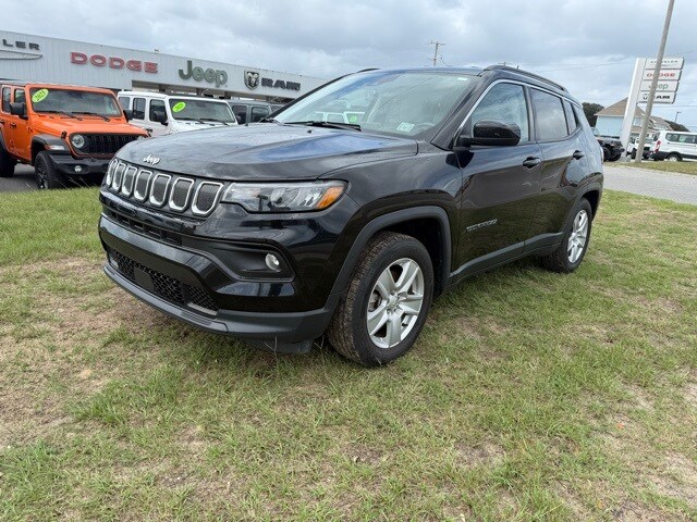 2022 Jeep Compass North Edition Latitude photo 2