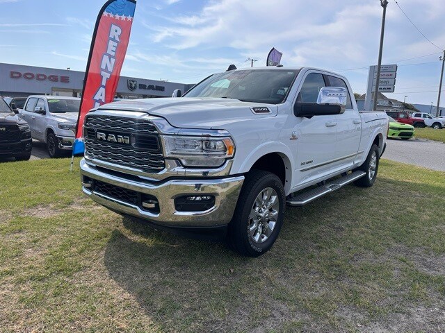 2024 Ram 2500 Limited photo 3