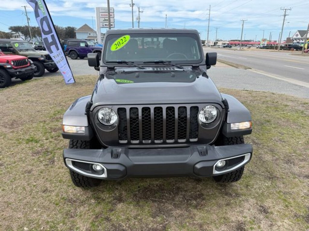 Used 2022 Jeep Gladiator Sport Truck