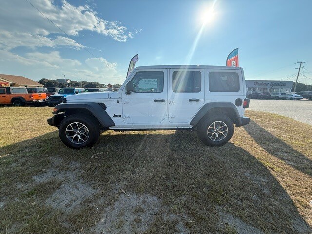2024 Jeep Wrangler Sport S photo 4