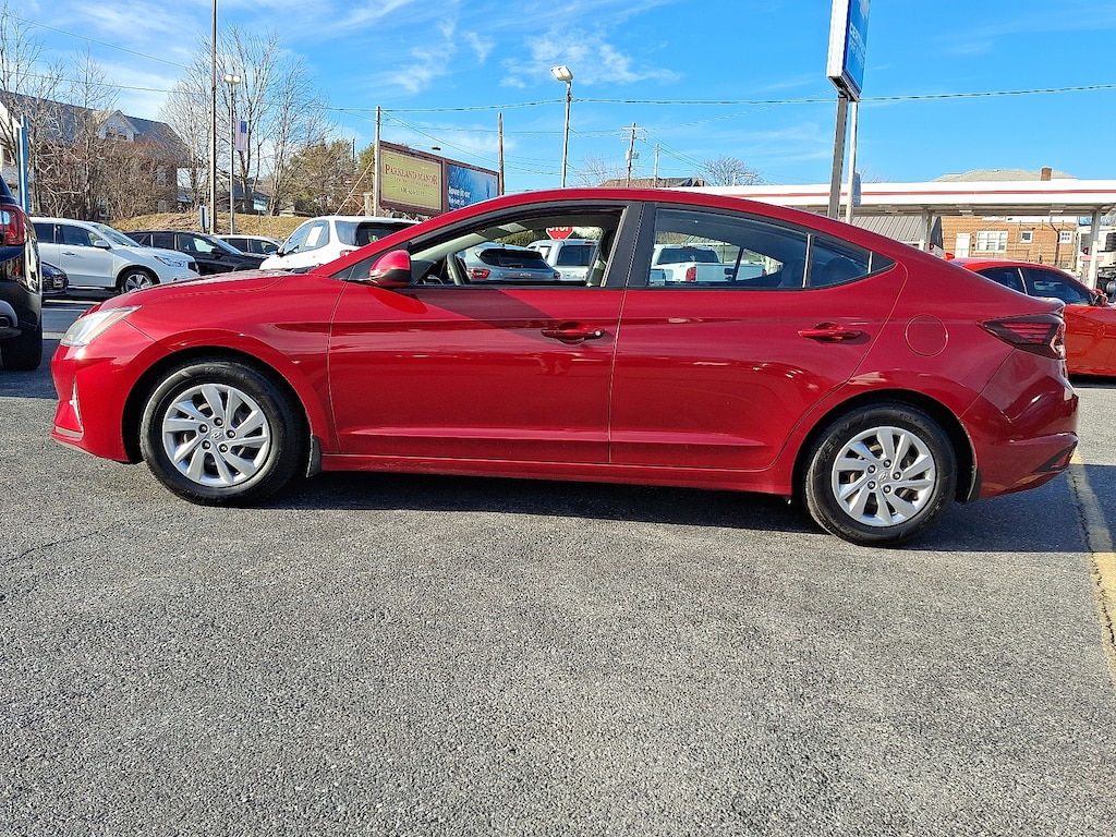Used 2019 Hyundai Elantra SE Sedan