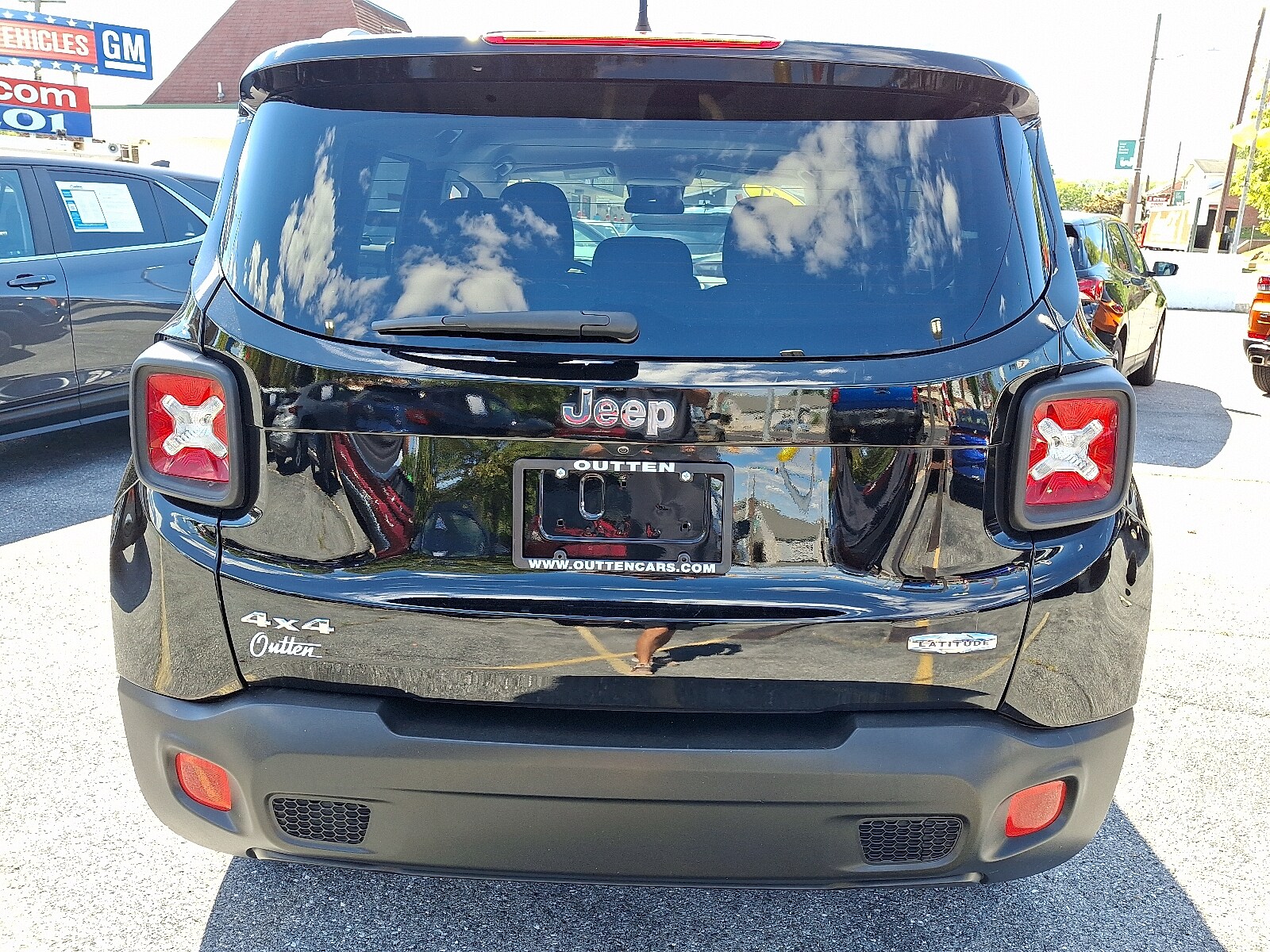 2017 Jeep Renegade Latitude North Edition photo 4