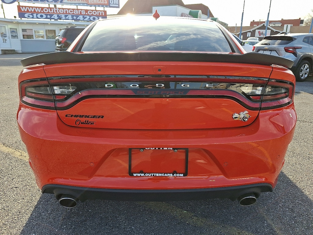 Used 2016 Dodge Charger R/T Scat Pack Sedan