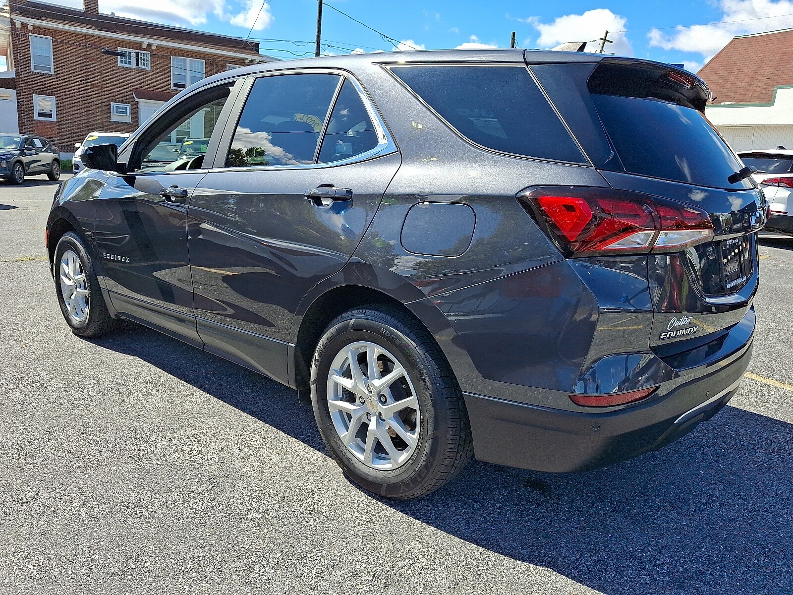 2022 Chevrolet Equinox LT photo 2