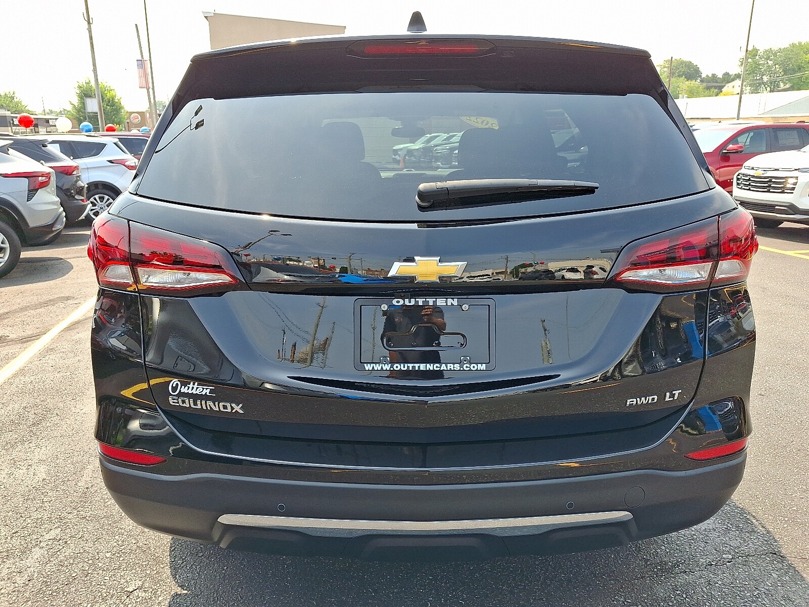 2022 Chevrolet Equinox LT photo 2