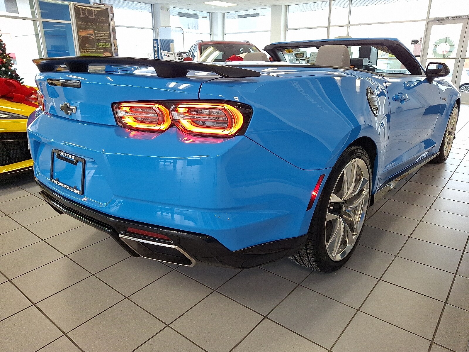 2022 Chevrolet Camaro LT1 photo 4