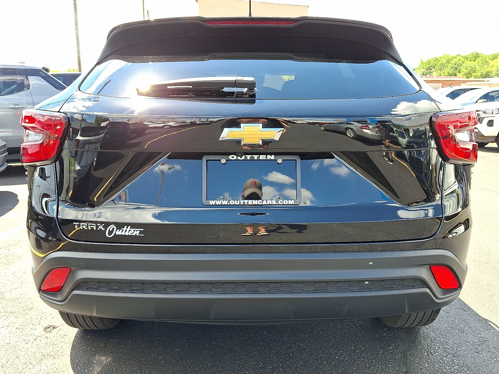 2025 Chevrolet Trax LS photo 3