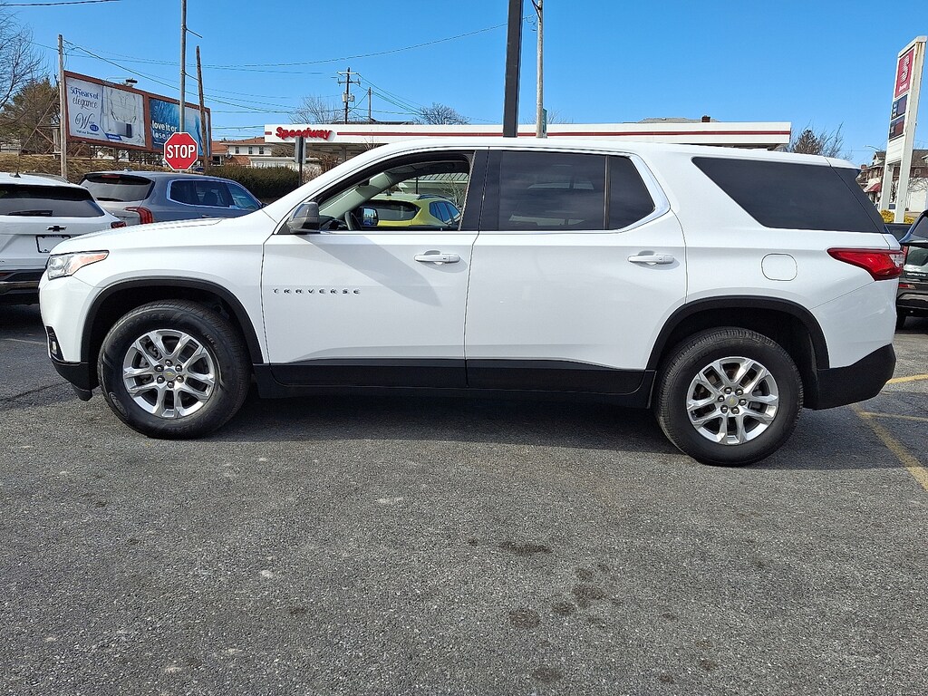 Used 2021 Chevrolet Traverse FWD LS SUV