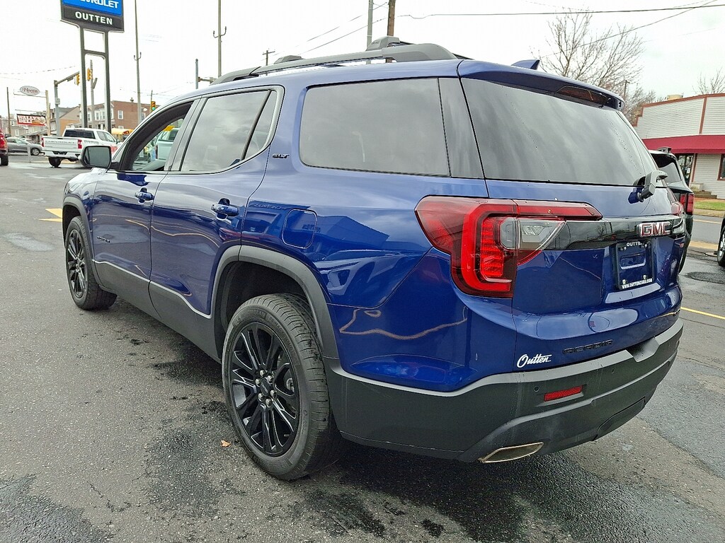 Used 2023 GMC Acadia AWD SLT SUV