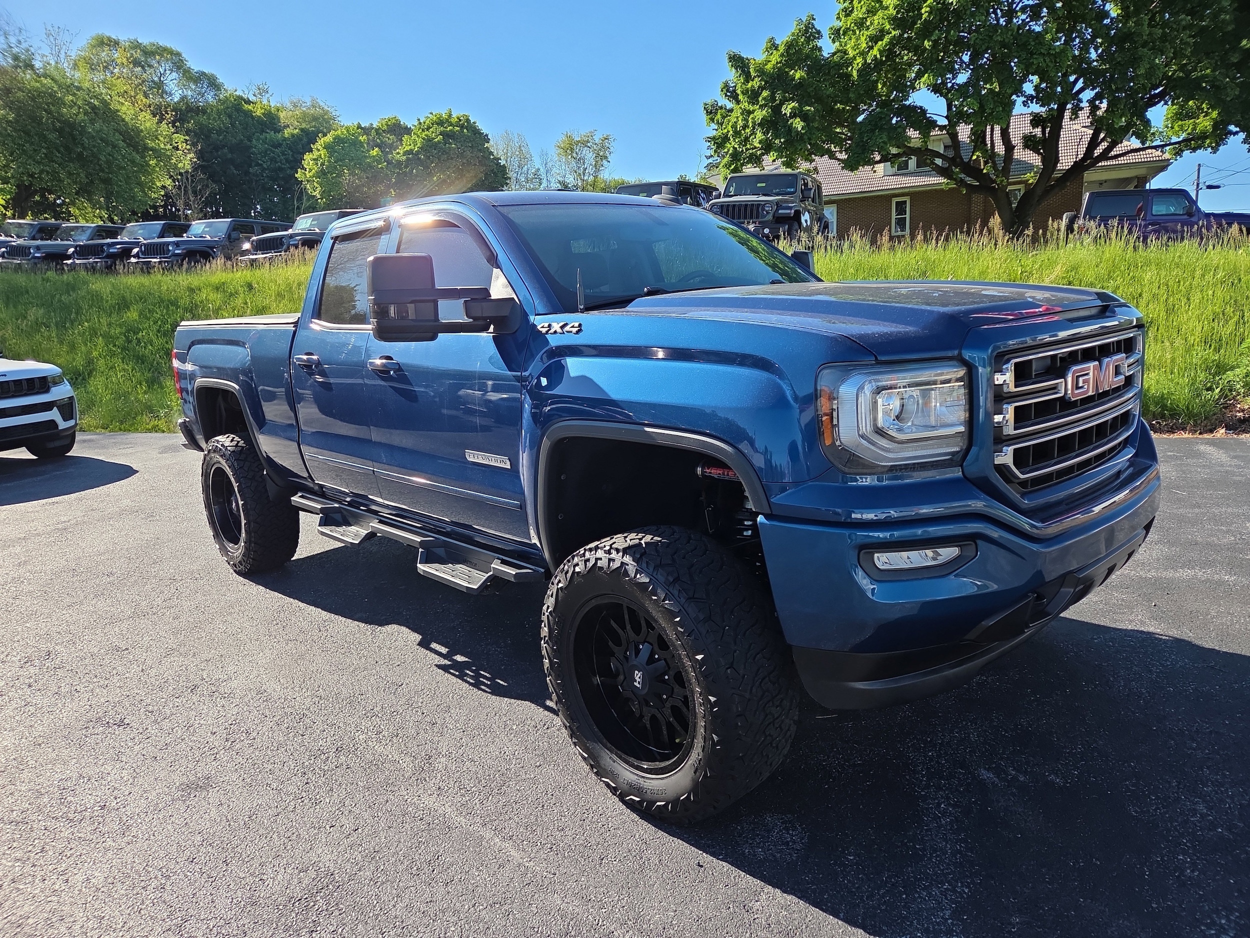 2016 GMC Sierra 4WD Double Cab Standard Box's photo