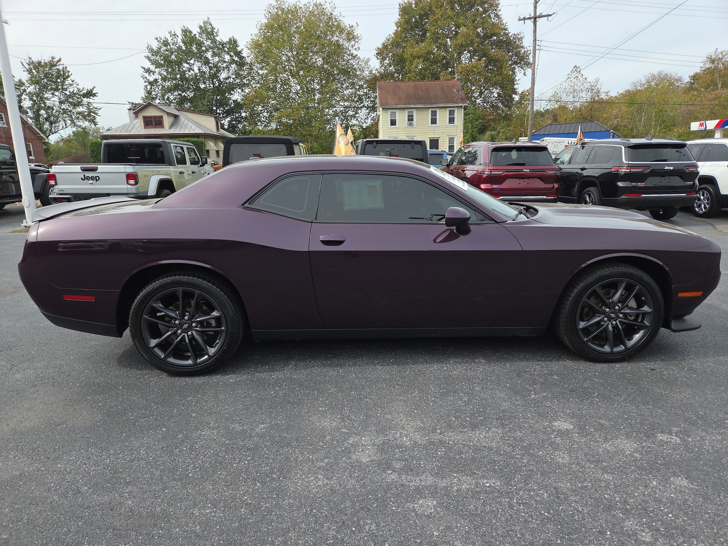 2022 Dodge Challenger GT AWD photo 2